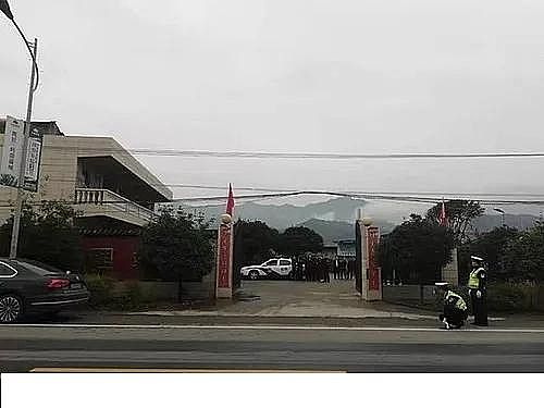 2020��ʯӢɰ�V�����a(ch��n)�S�Ұl(f��)��6������!һŮ�����뻯���S��ˮ�أ�5�ˠI(y��ng)�ȣ�ȫ�����y!