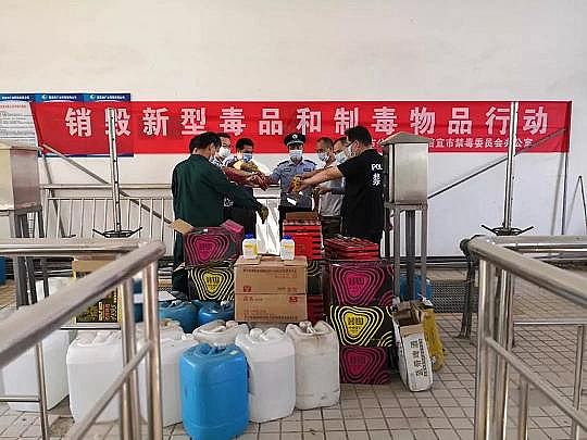 �ϵ���ĭ�V��V�ϏS��4500��ƿ��é�_���͡���ZҺ�������M����ˮ̎��S!